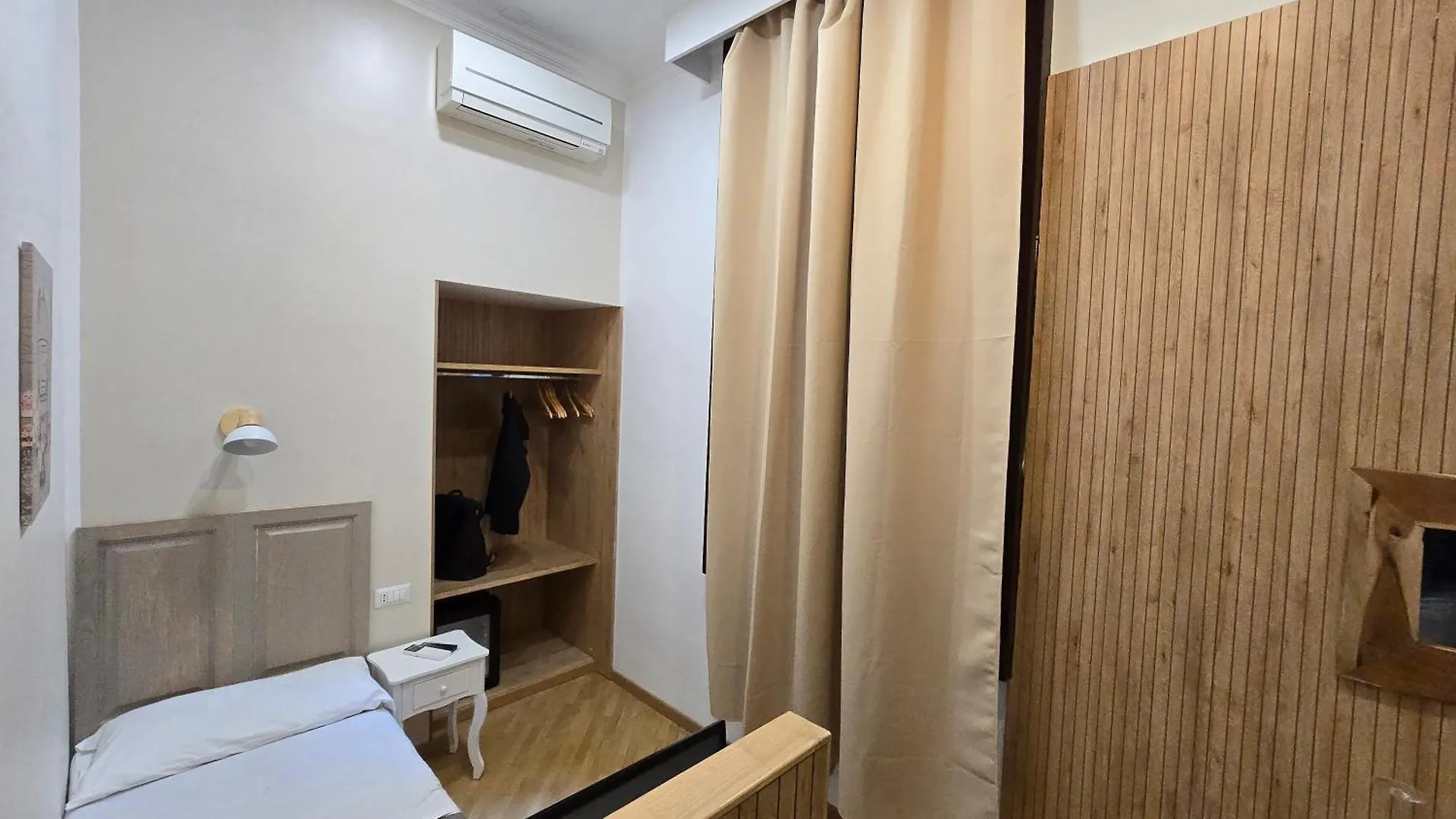 Spagna Ave Rome Bed & Breakfast