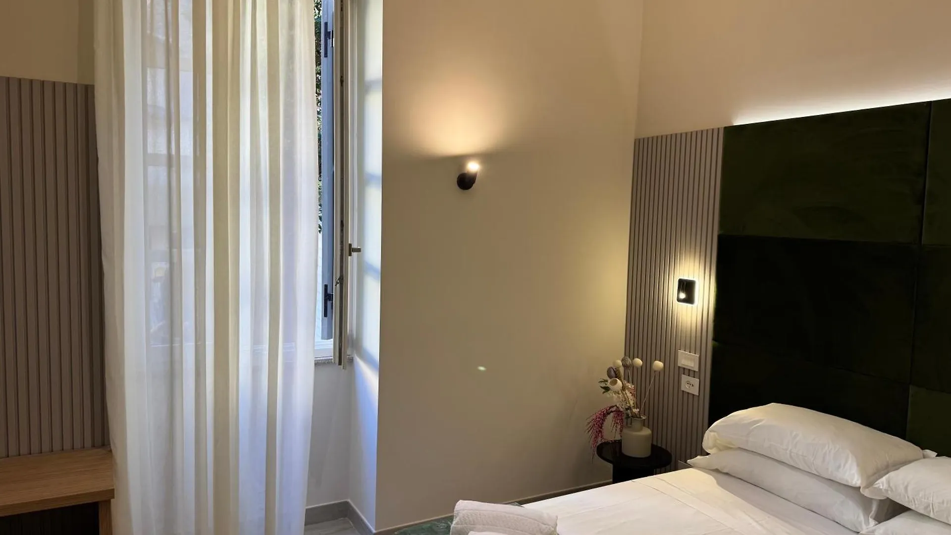 Spagna Ave Rome Couette-café