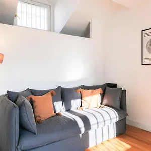 https://bilocale-accogliente-e-luminoso-a-pochi-passi-dalla.it-lombardy.com