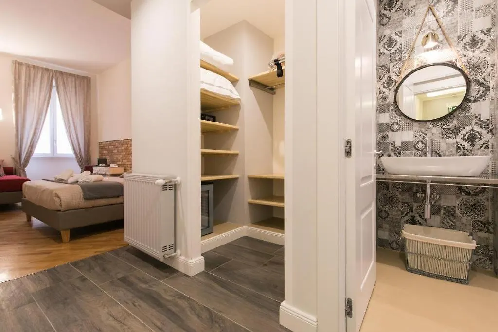Spagna Ave Rome Bed & Breakfast